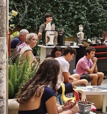 Pause conviviale : un café au musée