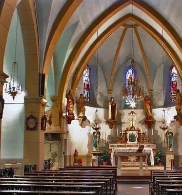 Visite guidée ou libre de l'église et du village médiéval