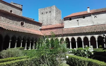Visitez la plus ancienne abbaye carolingienne de Catalogne !