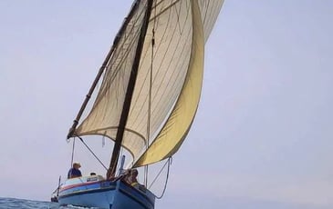 Visite et sortie avec la barque catalane de Sardinal ND de Consolation M.H.