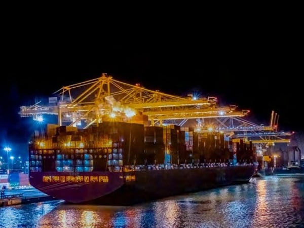 Daniel Rouanet, Port de Barcelone la nuit